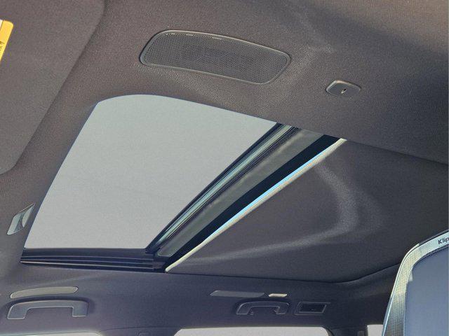 new 2026 INFINITI QX80 car, priced at $98,320