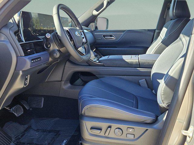 new 2026 INFINITI QX80 car, priced at $98,320