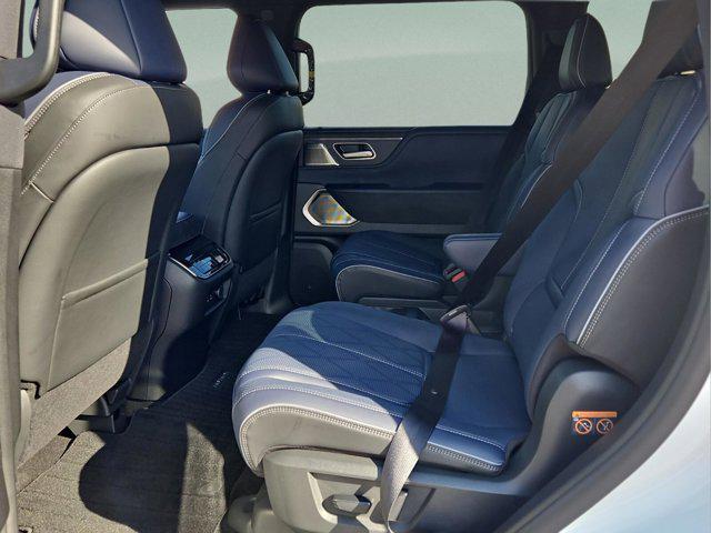 new 2026 INFINITI QX80 car, priced at $105,025