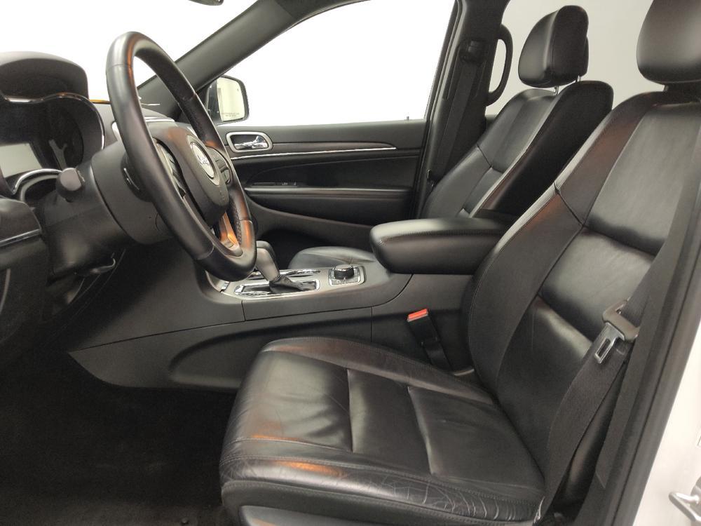 used 2018 Jeep Grand Cherokee car, priced at $19,195