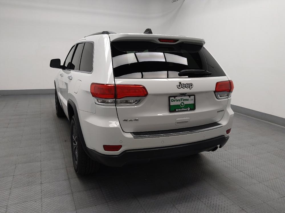 used 2018 Jeep Grand Cherokee car, priced at $19,195