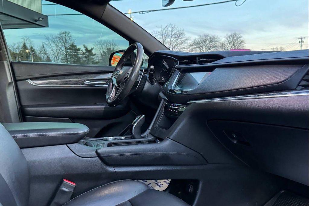 used 2020 Cadillac XT5 car, priced at $18,997