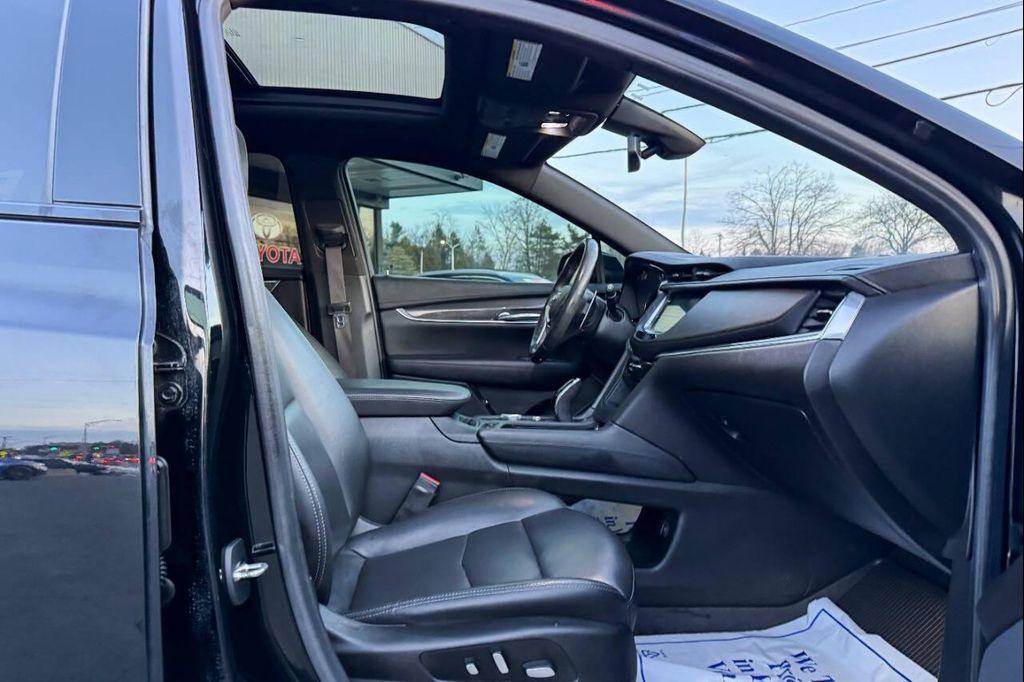 used 2020 Cadillac XT5 car, priced at $18,997