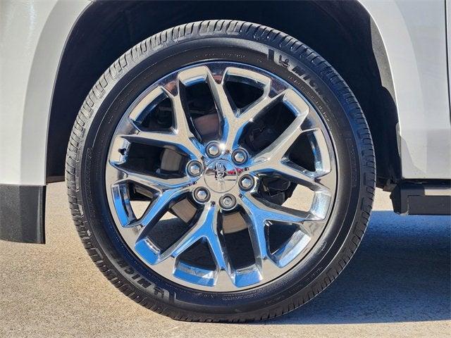 used 2019 GMC Yukon car, priced at $25,500