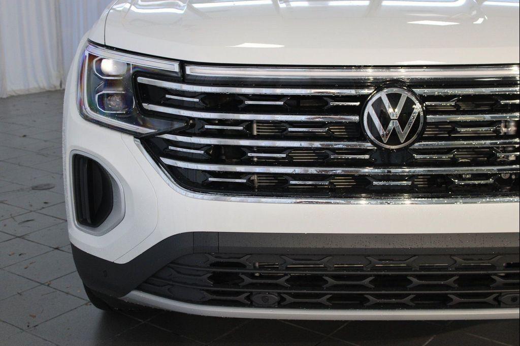 new 2026 Volkswagen Atlas car, priced at $48,192