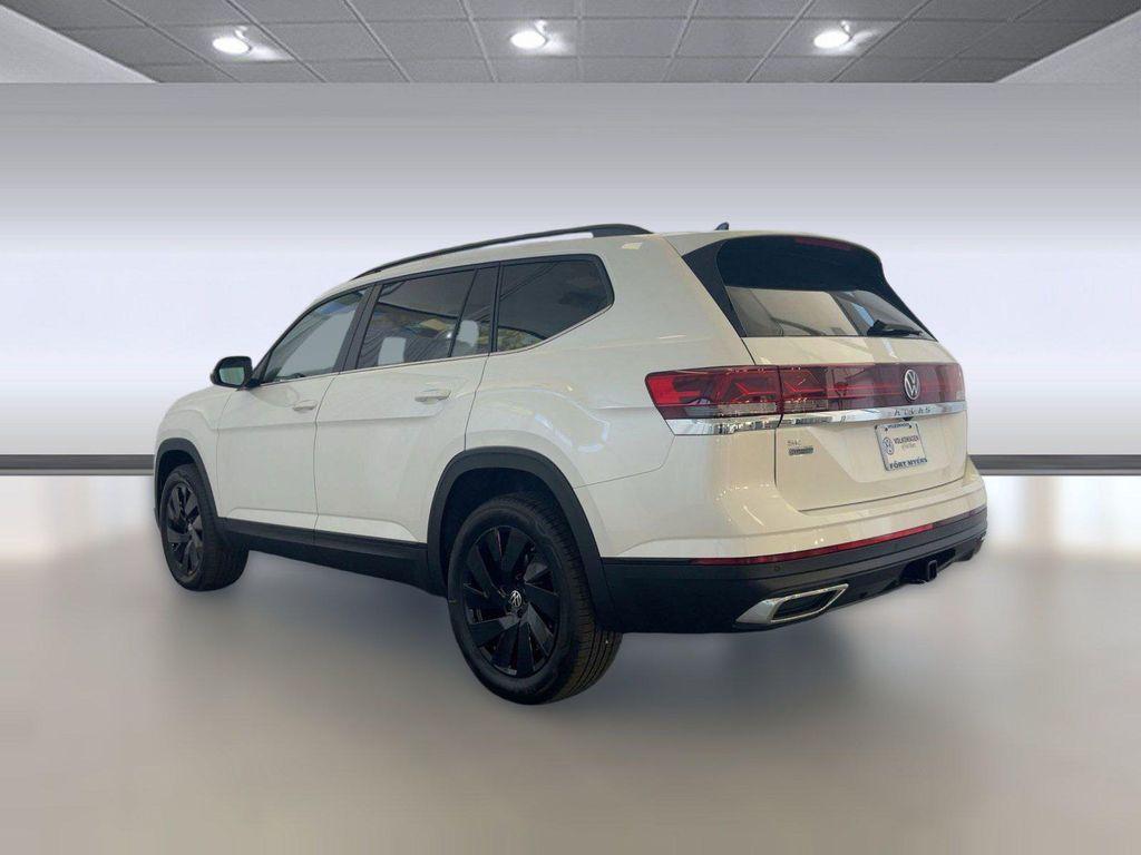new 2026 Volkswagen Atlas car, priced at $43,607