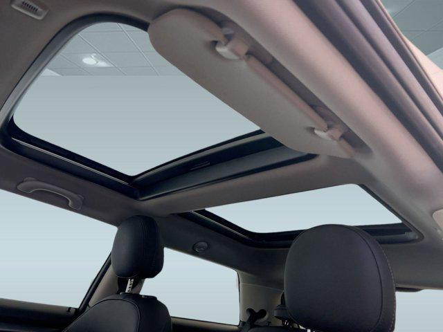 used 2024 MINI Hardtop car, priced at $21,998