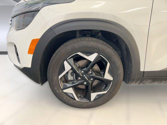 used 2025 Kia Seltos car, priced at $23,999