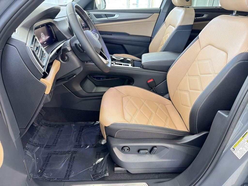 new 2026 Volkswagen Atlas Cross Sport car, priced at $42,196