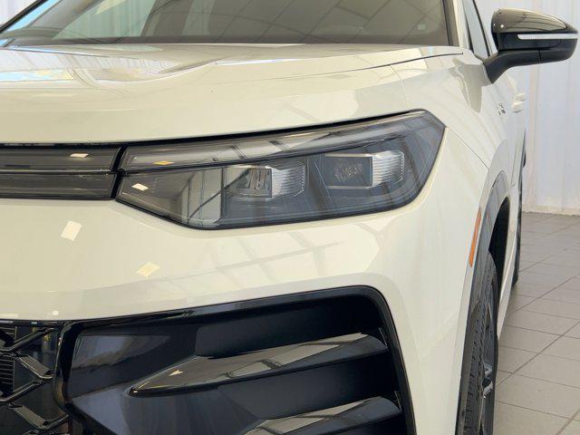 new 2026 Volkswagen Tiguan car, priced at $39,851