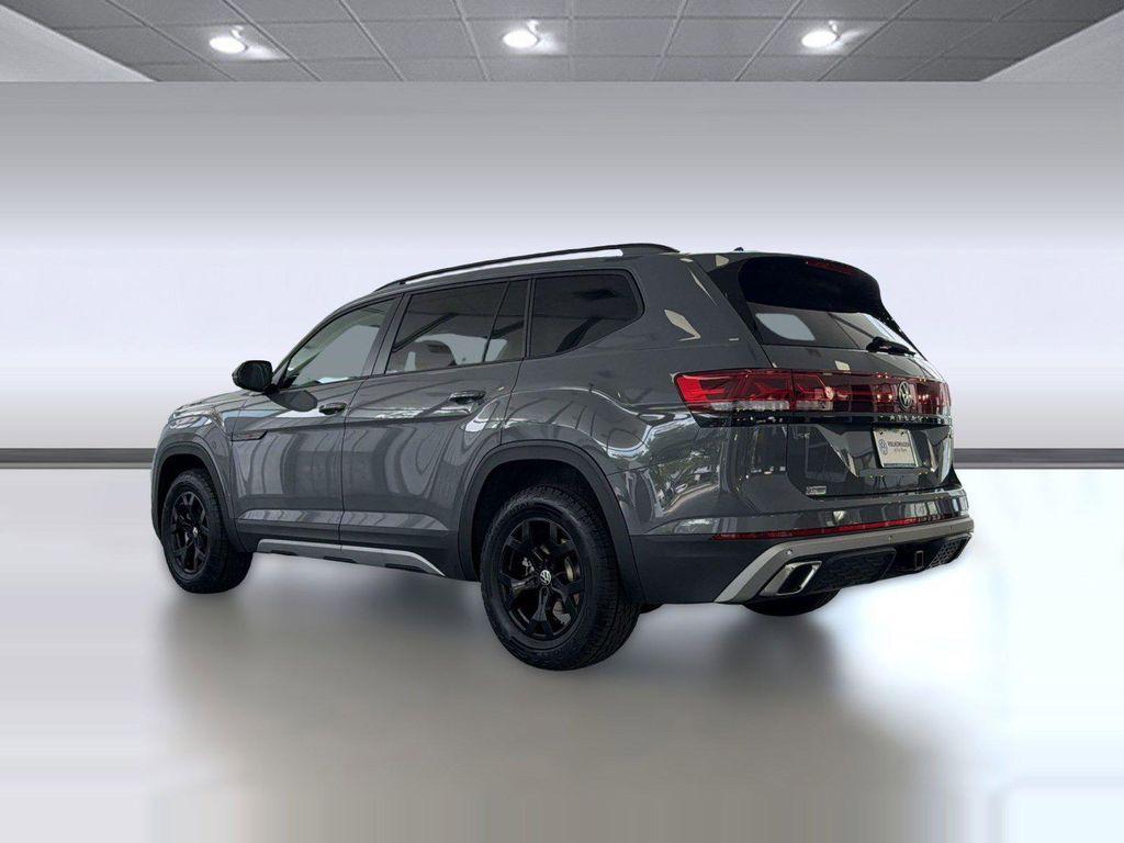 new 2026 Volkswagen Atlas car, priced at $46,683
