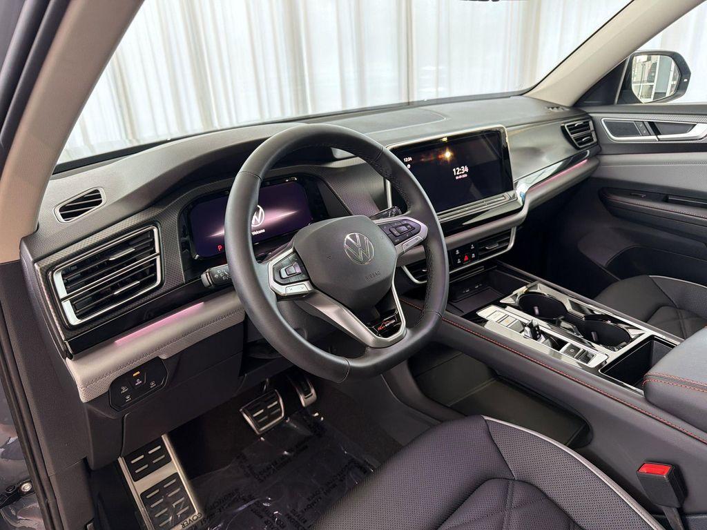 new 2026 Volkswagen Atlas car, priced at $46,683