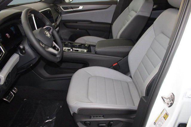 new 2026 Volkswagen Atlas Cross Sport car, priced at $51,811