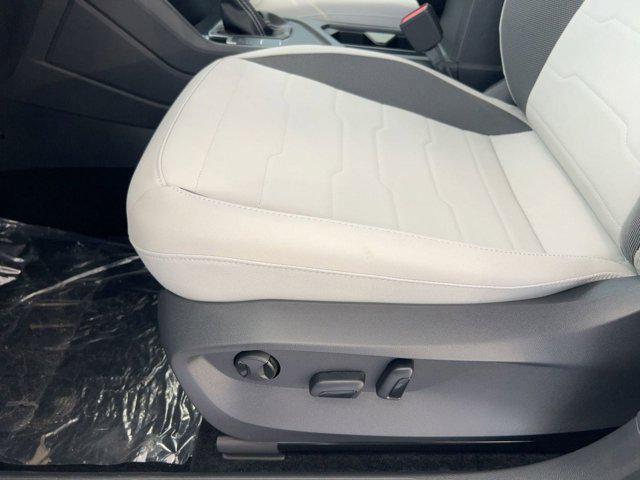 new 2026 Volkswagen Taos car, priced at $30,681