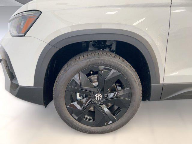 new 2026 Volkswagen Taos car, priced at $31,031