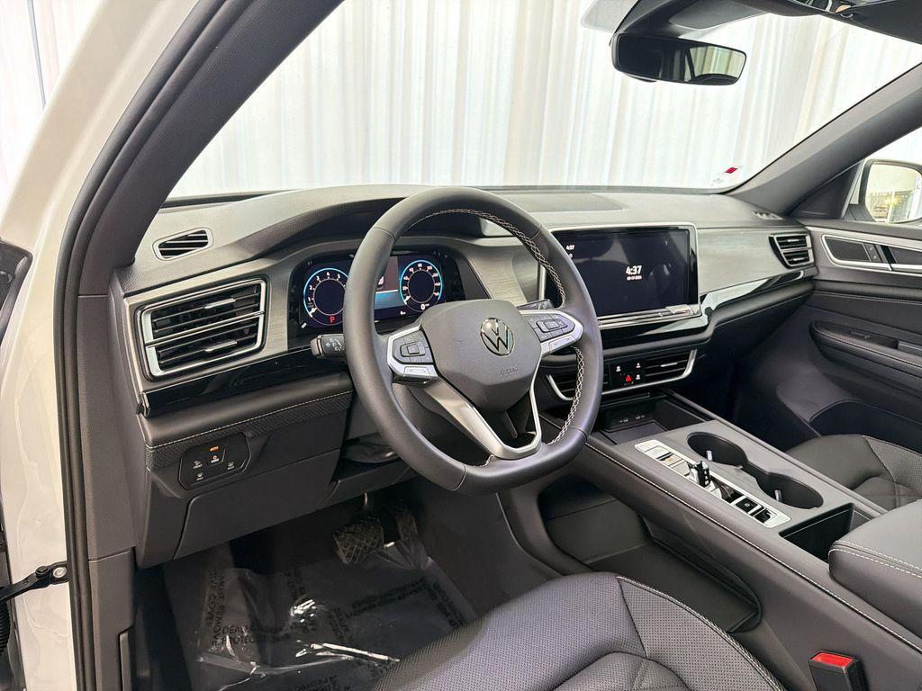 new 2026 Volkswagen Atlas Cross Sport car, priced at $39,213