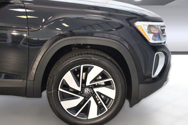 new 2026 Volkswagen Atlas car, priced at $45,171