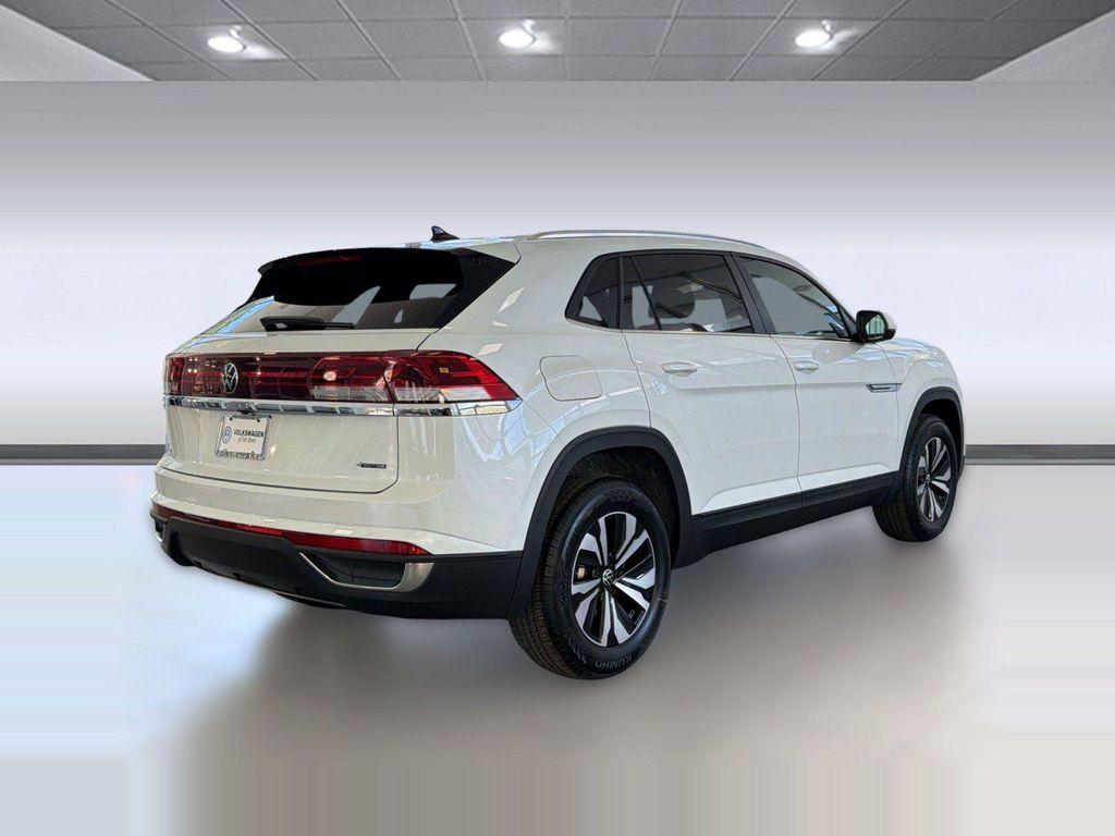 new 2026 Volkswagen Atlas Cross Sport car, priced at $39,089