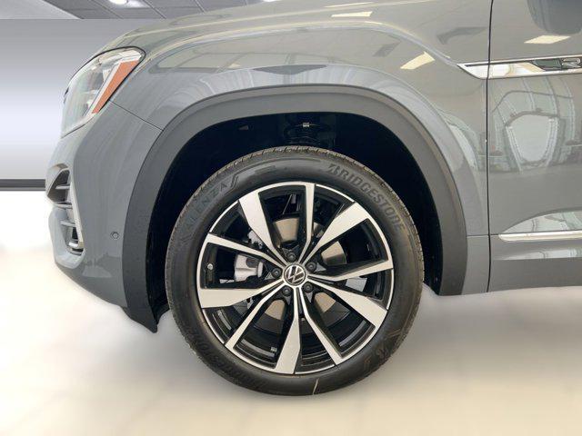 new 2026 Volkswagen Atlas car, priced at $56,261