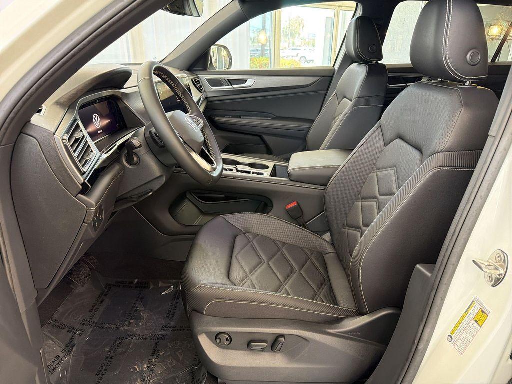 new 2026 Volkswagen Atlas Cross Sport car, priced at $38,959
