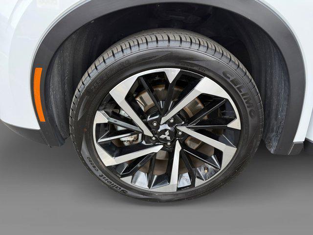 used 2024 Mitsubishi Outlander car, priced at $23,732
