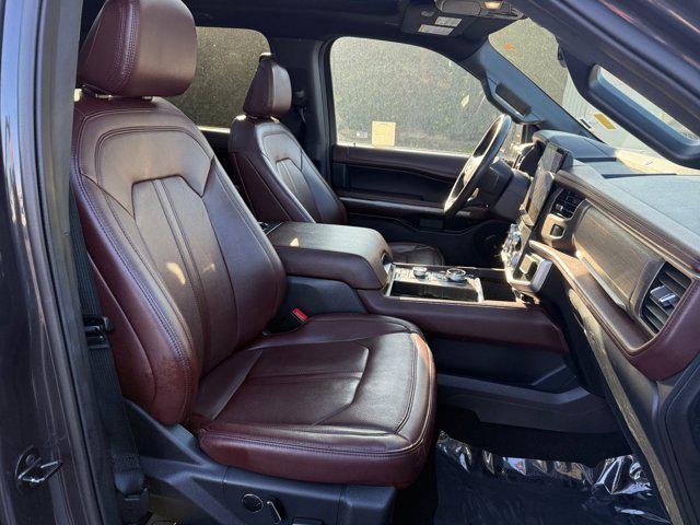 used 2024 Ford Expedition car, priced at $41,223