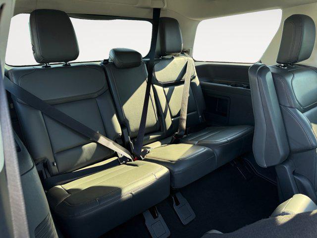 used 2025 Ford Expedition car, priced at $58,702