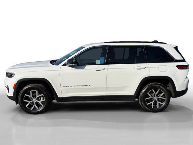 used 2024 Jeep Grand Cherokee car, priced at $29,603