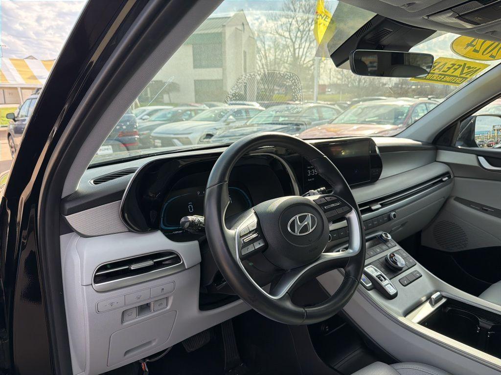 used 2024 Hyundai Palisade car, priced at $32,962