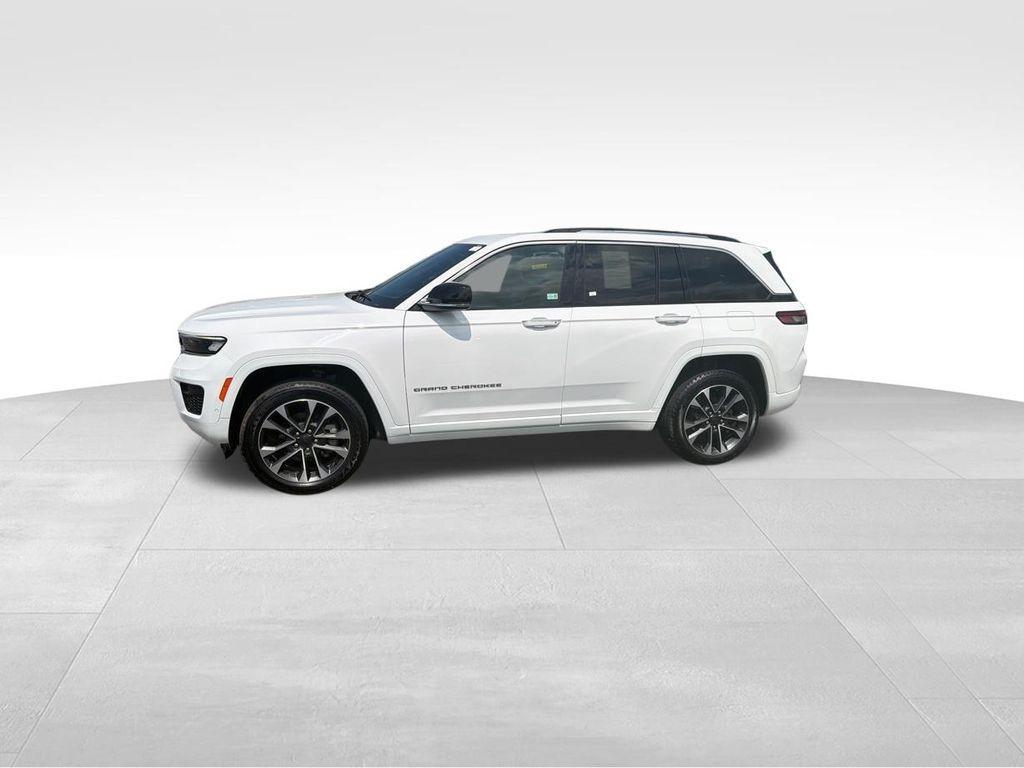 used 2023 Jeep Grand Cherokee car, priced at $38,067