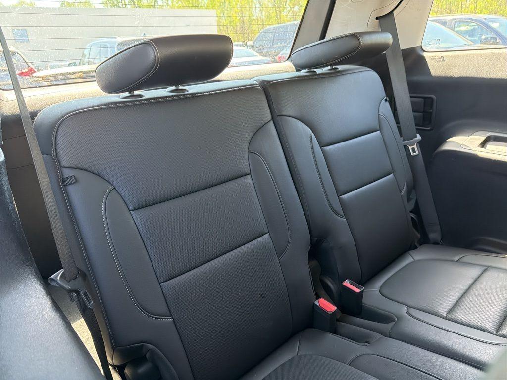 used 2023 GMC Acadia car, priced at $27,756