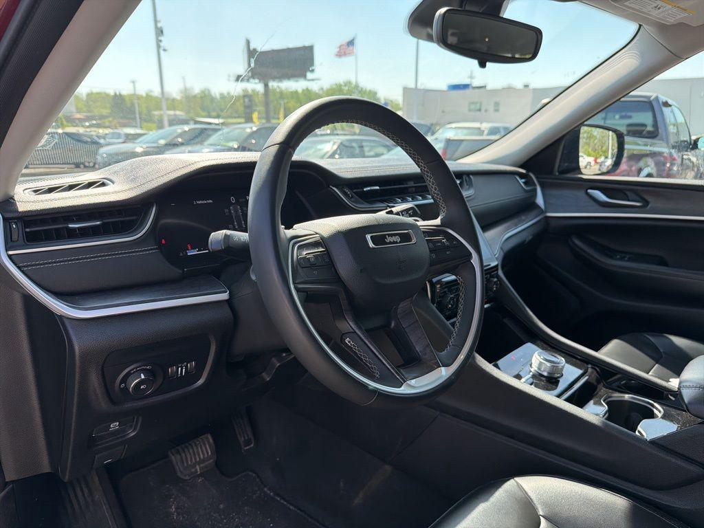 used 2023 Jeep Grand Cherokee car, priced at $30,834