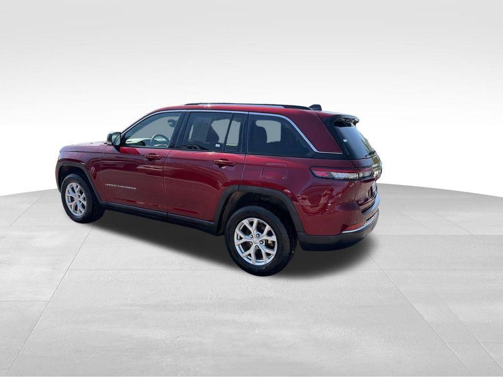 used 2023 Jeep Grand Cherokee car, priced at $30,834