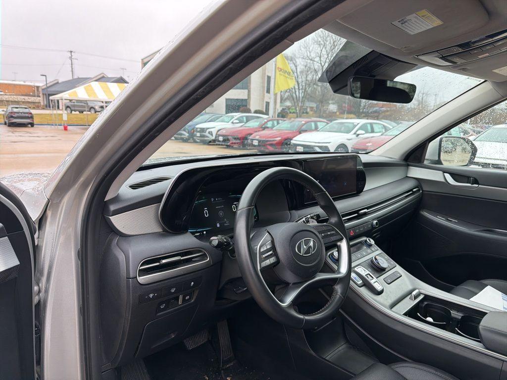 used 2024 Hyundai Palisade car, priced at $28,852