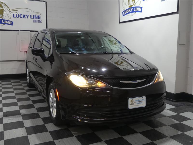used 2018 Chrysler Pacifica car, priced at $10,499