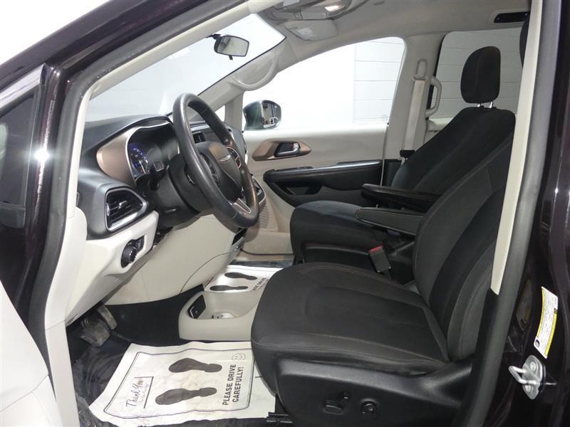 used 2018 Chrysler Pacifica car, priced at $10,499