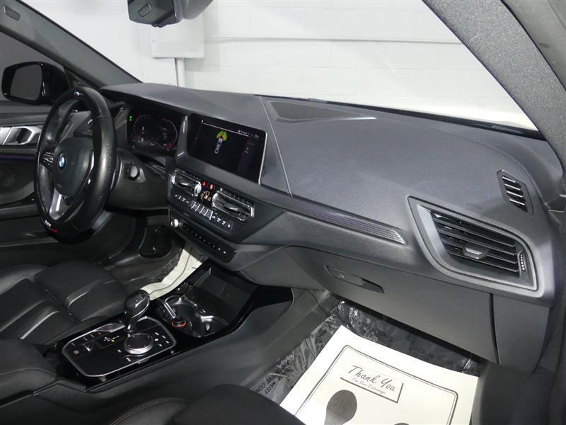 BMW 2 Series view 25