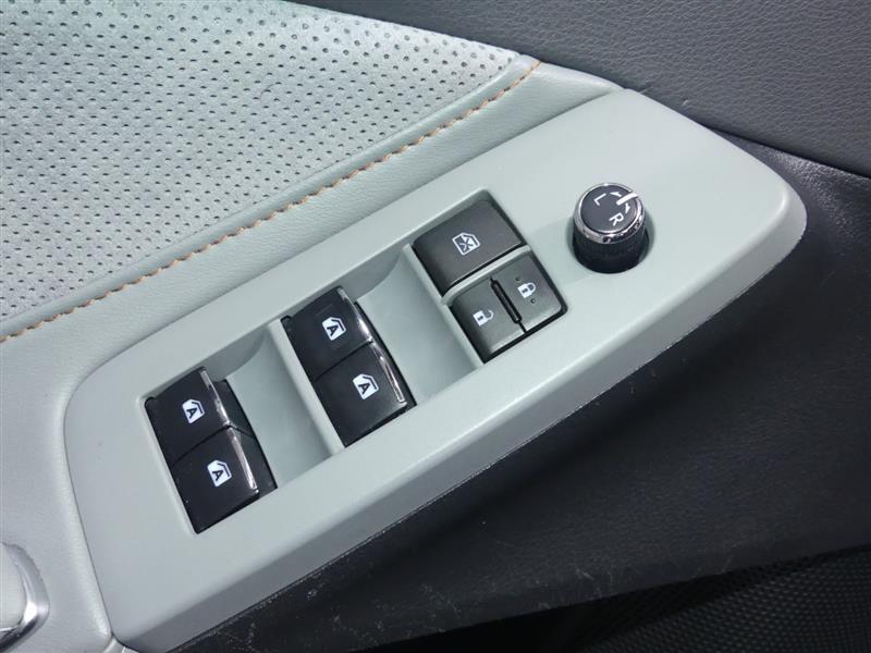 used 2019 Toyota Avalon Hybrid car, priced at $24,990