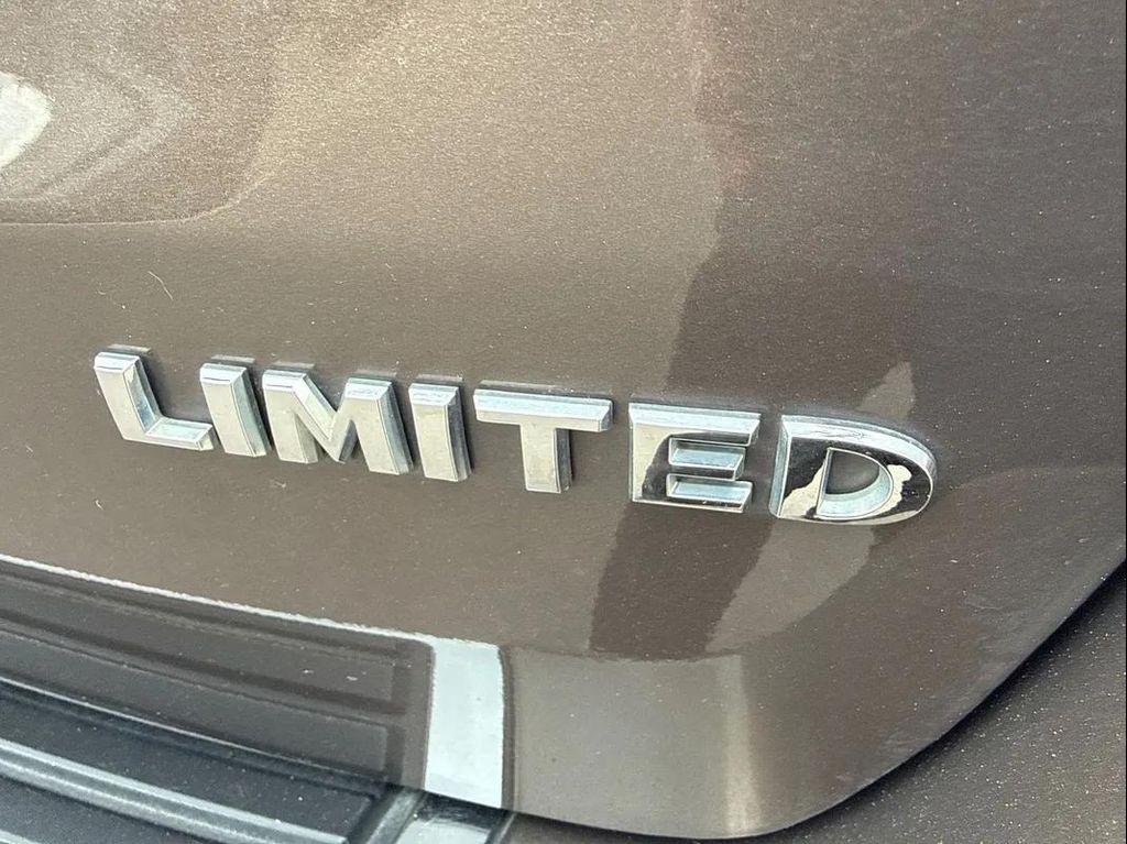 used 2017 Jeep Grand Cherokee car, priced at $13,292
