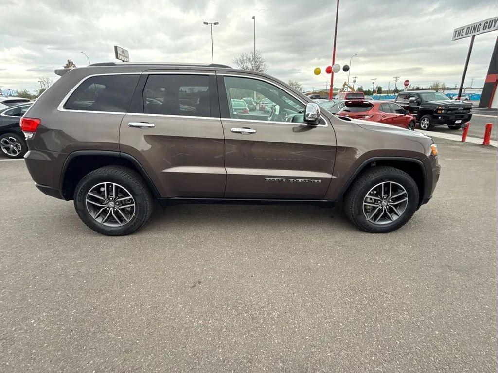 used 2017 Jeep Grand Cherokee car, priced at $13,292