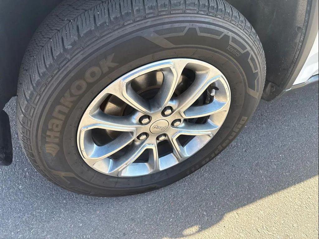 used 2016 Jeep Grand Cherokee car, priced at $10,893
