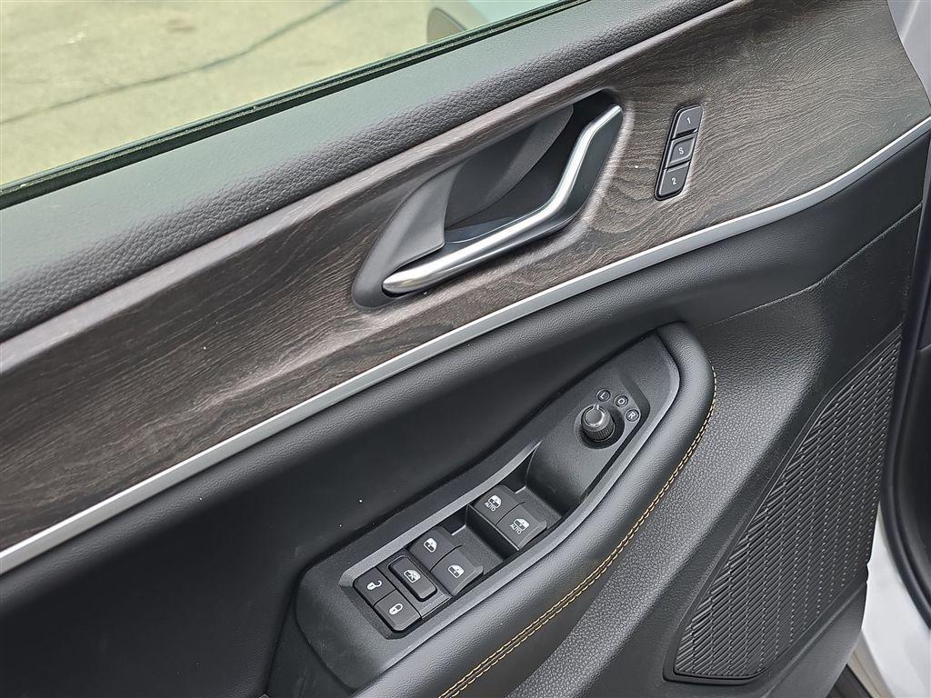 new 2026 Jeep Grand Cherokee car, priced at $46,086