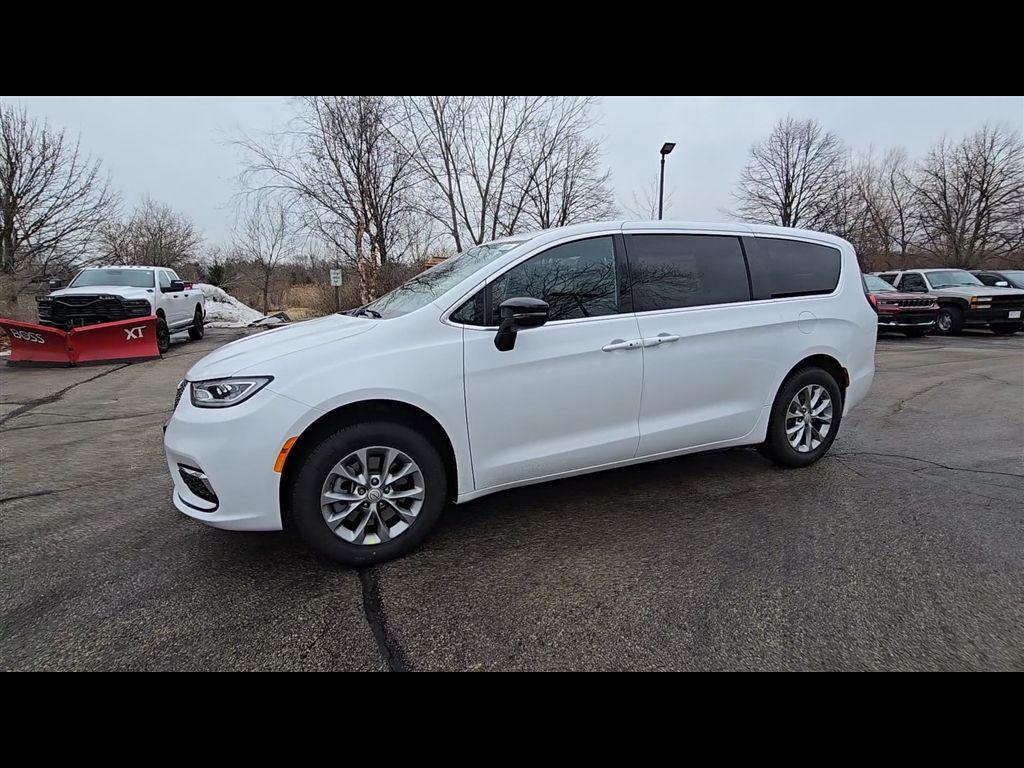 new 2026 Chrysler Pacifica car, priced at $40,485