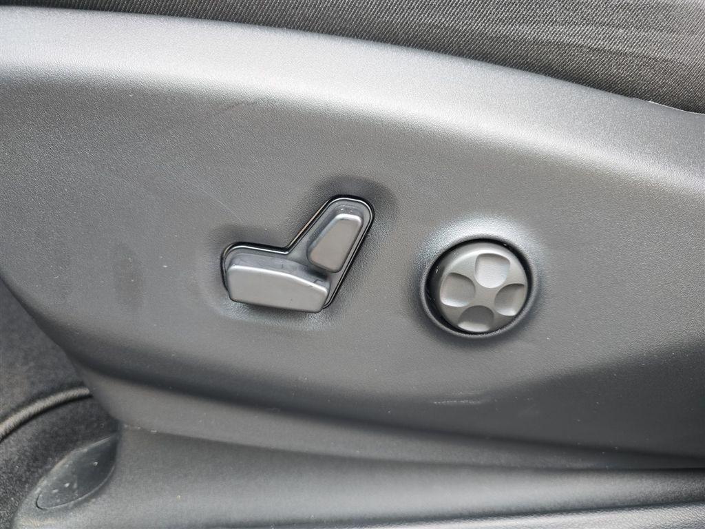 new 2026 Chrysler Pacifica car, priced at $50,396