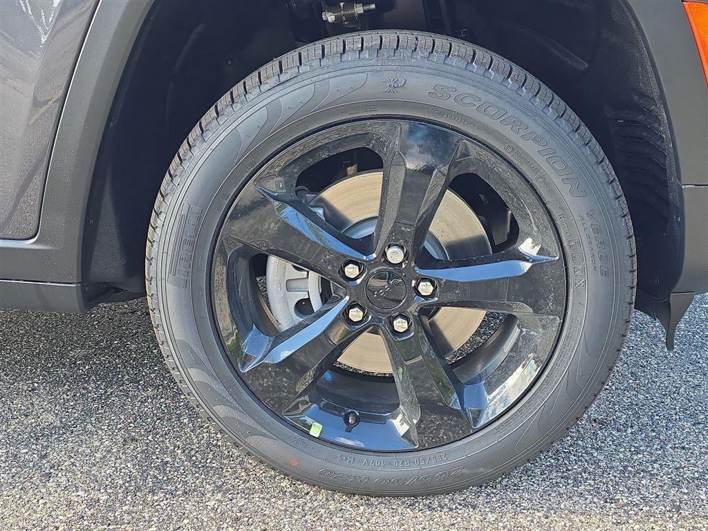 new 2025 Jeep Grand Cherokee L car, priced at $54,559