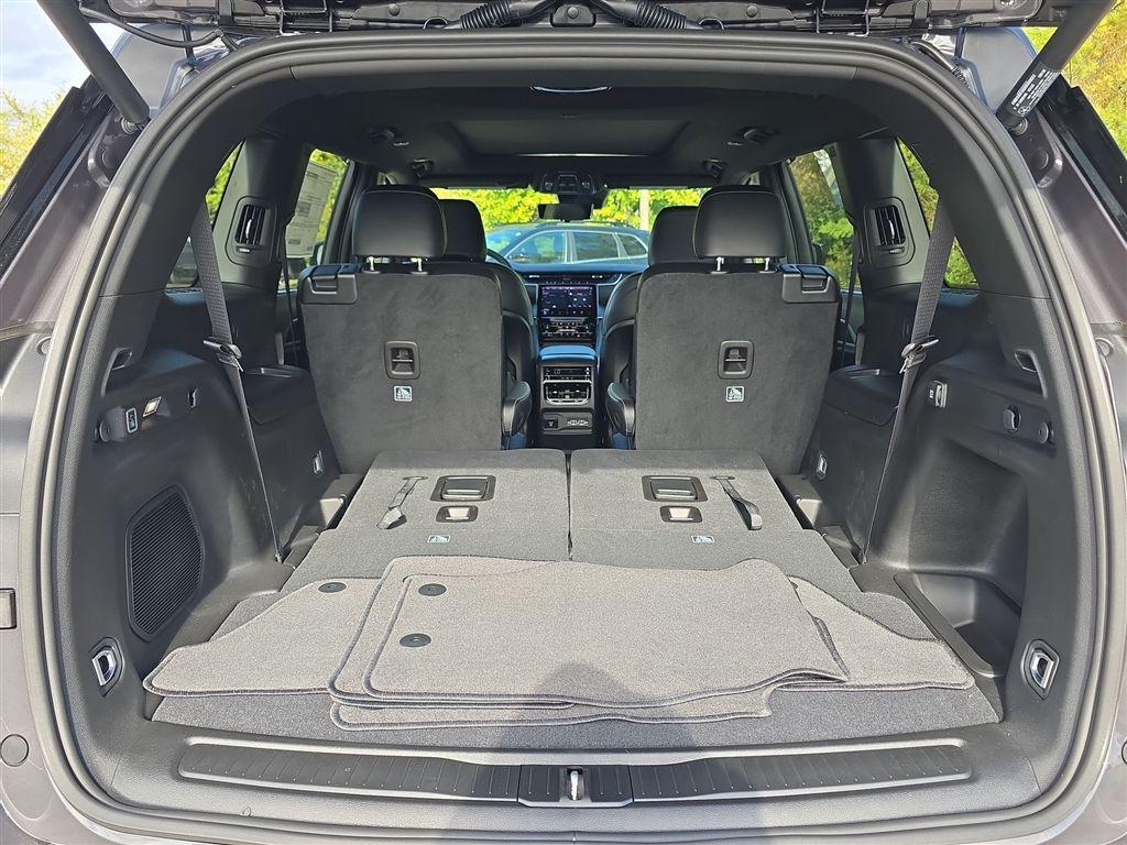 new 2025 Jeep Grand Cherokee L car, priced at $54,559