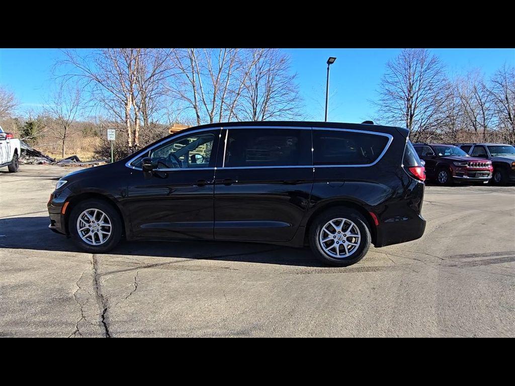 used 2024 Chrysler Pacifica car, priced at $27,990