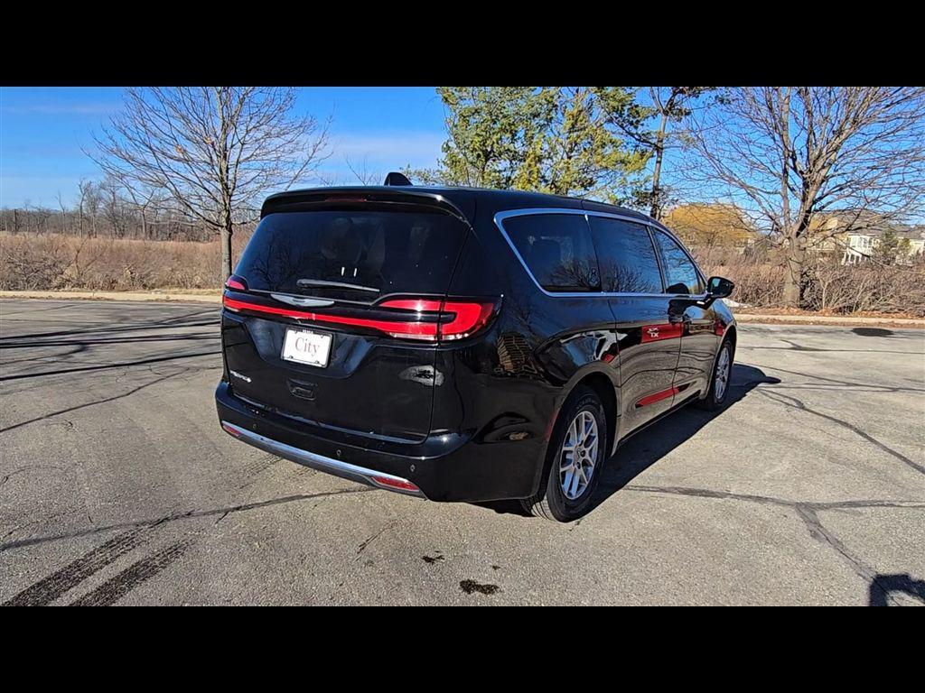 used 2024 Chrysler Pacifica car, priced at $27,990