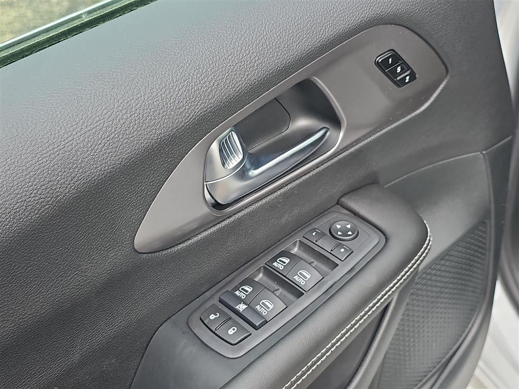 new 2026 Chrysler Pacifica car, priced at $37,591