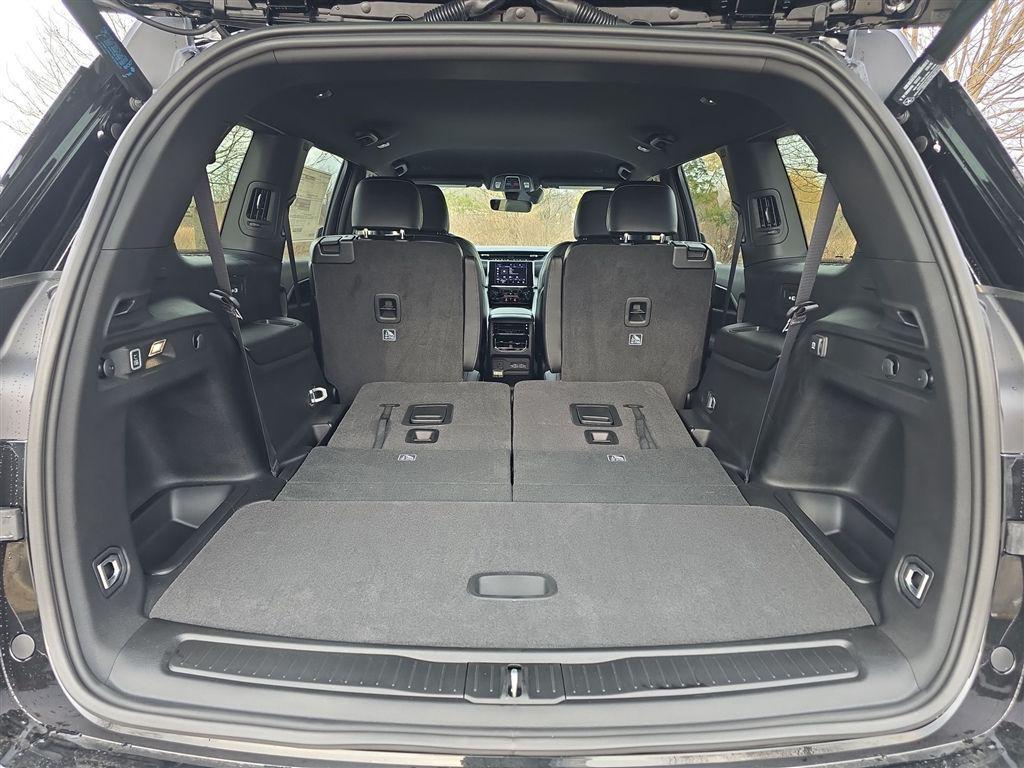 new 2025 Jeep Grand Cherokee L car, priced at $41,830